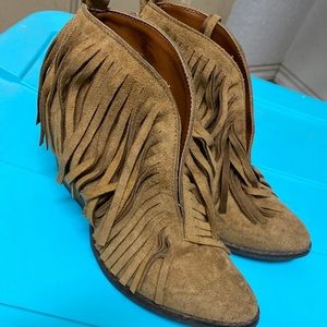 7.5 coconut fringe booties